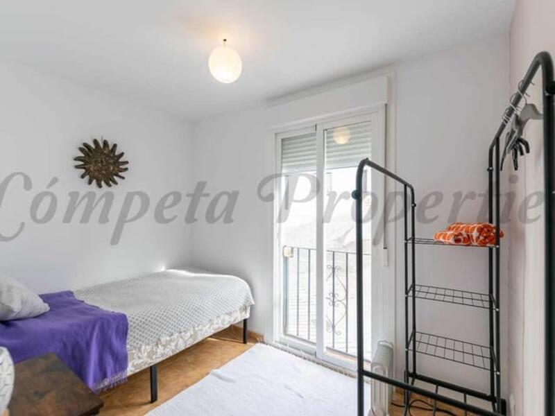 3 спальная комната городская тюрьма в долгосрочную аренду