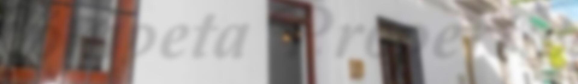 8 bedroom Townhouse for sale