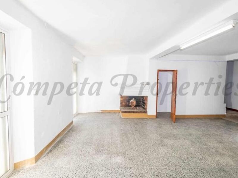 8 bedroom Townhouse for sale 8 bedroom Townhouse for sale