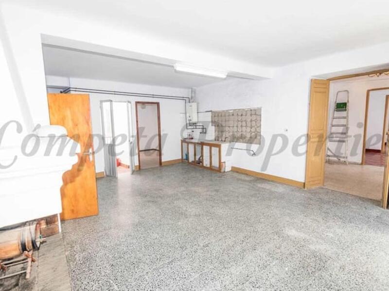 8 bedroom Townhouse for sale 8 bedroom Townhouse for sale