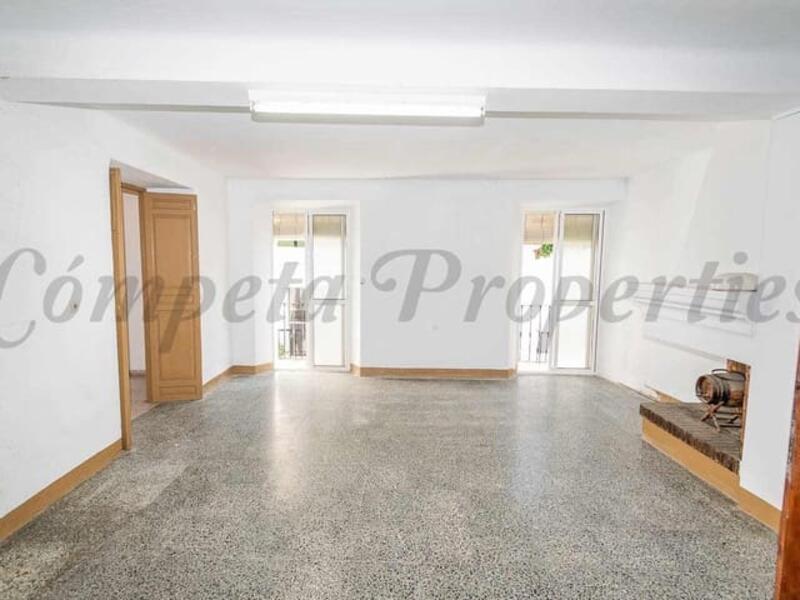 8 bedroom Townhouse for sale 8 bedroom Townhouse for sale