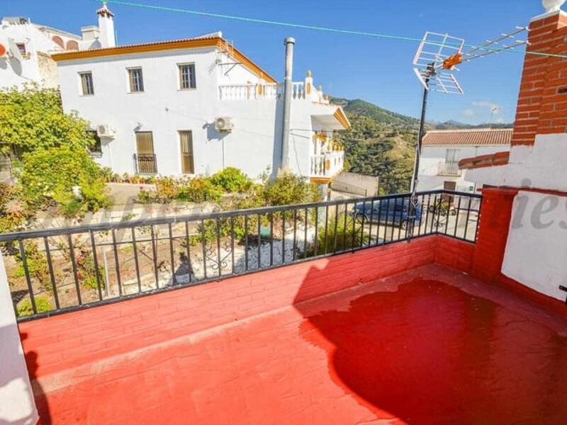 2 bedroom Townhouse for sale