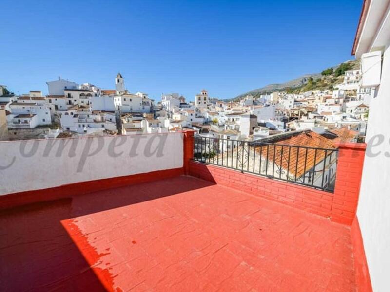 2 bedroom Townhouse for sale