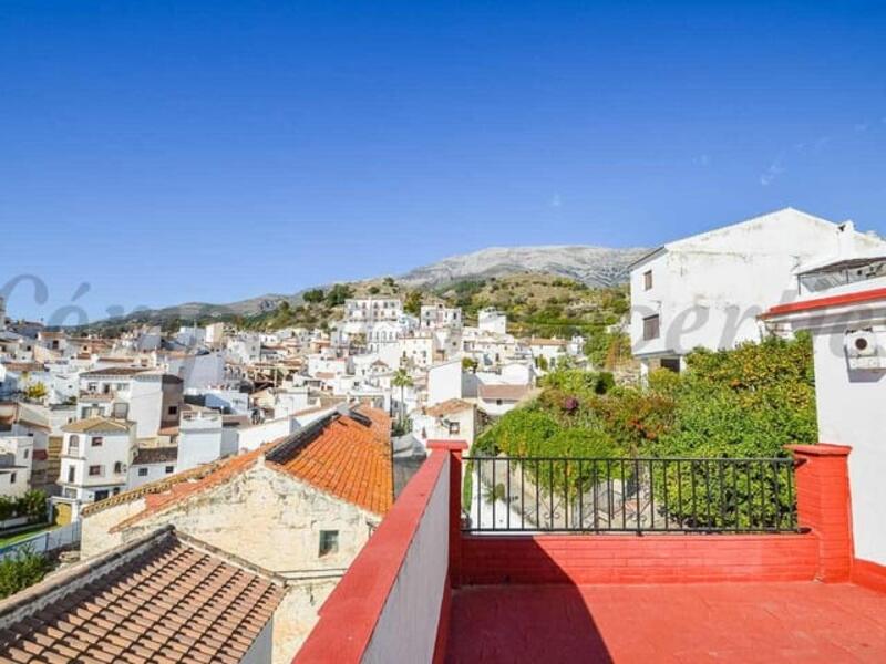 2 bedroom Townhouse for sale