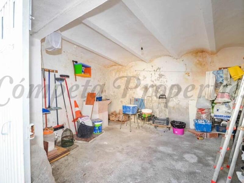 2 bedroom Townhouse for sale