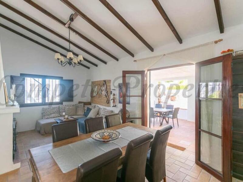 4 bedroom Villa for sale