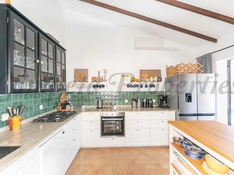 4 bedroom Villa for sale