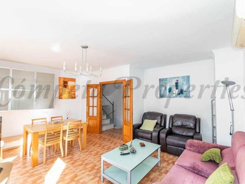 3 bedroom Townhouse for Long Term Rent 3 bedroom Townhouse for Long Term Rent