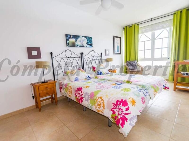 3 Cuarto Adosado para alquiler a largo plazo