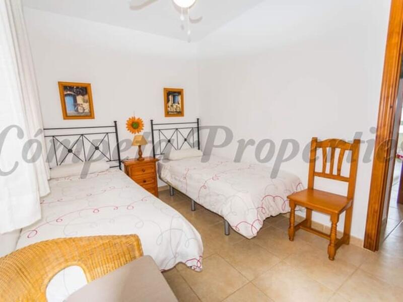 3 Cuarto Adosado para alquiler a largo plazo