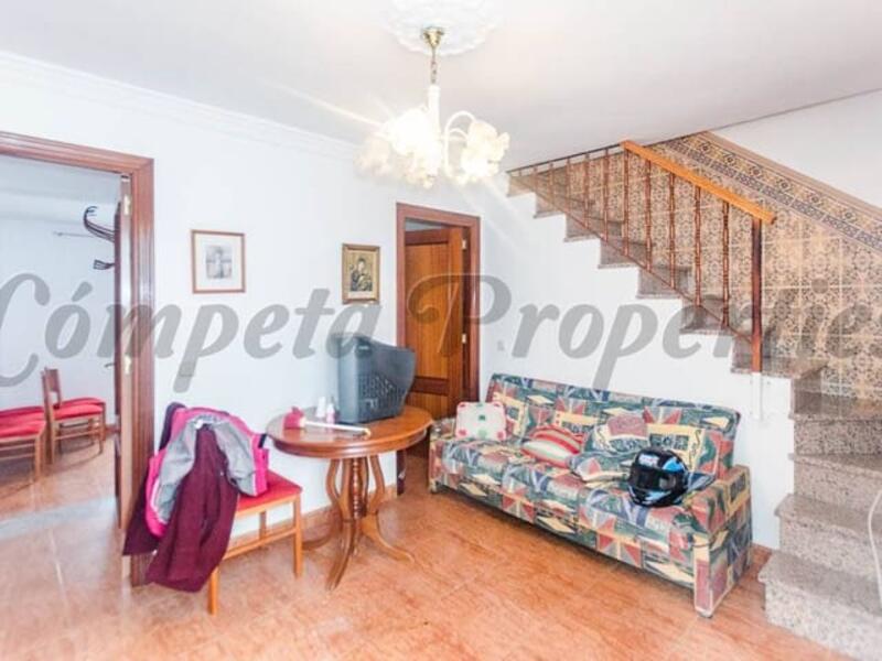 3 bedroom Townhouse for sale