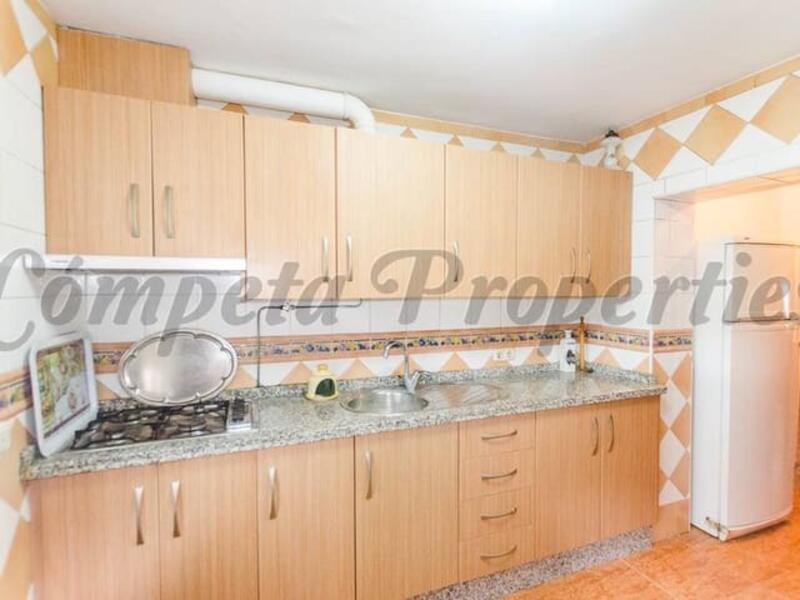 3 bedroom Townhouse for sale