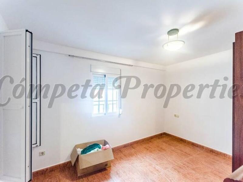 3 bedroom Townhouse for sale