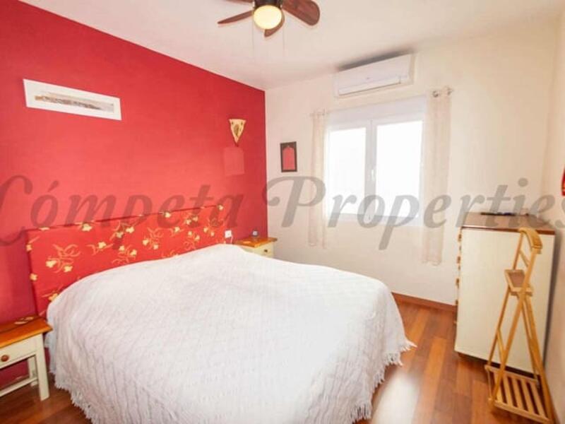 2 bedroom Country House for sale