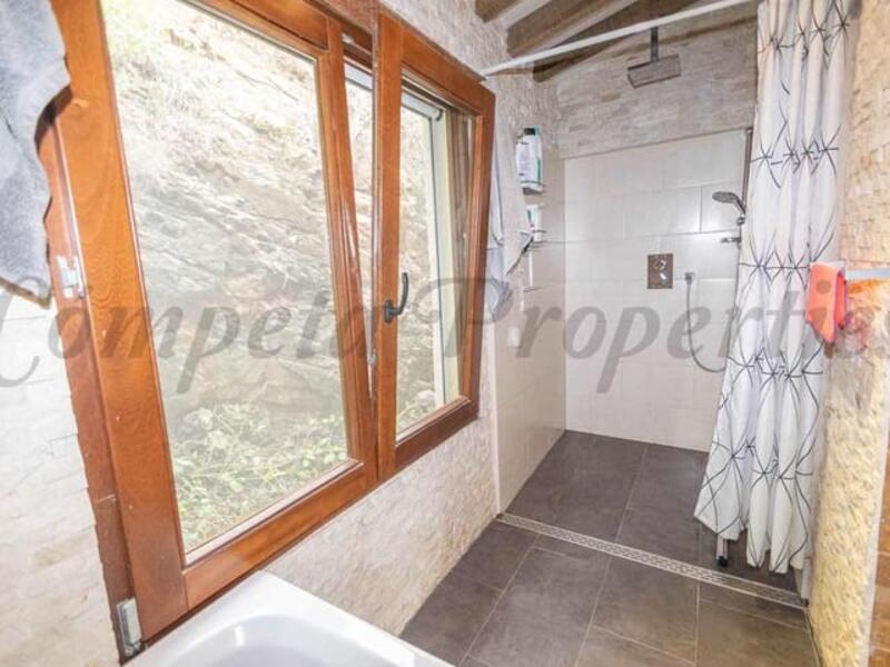 2 bedroom Country House for sale