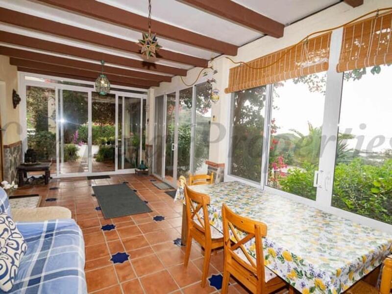 2 bedroom Country House for sale