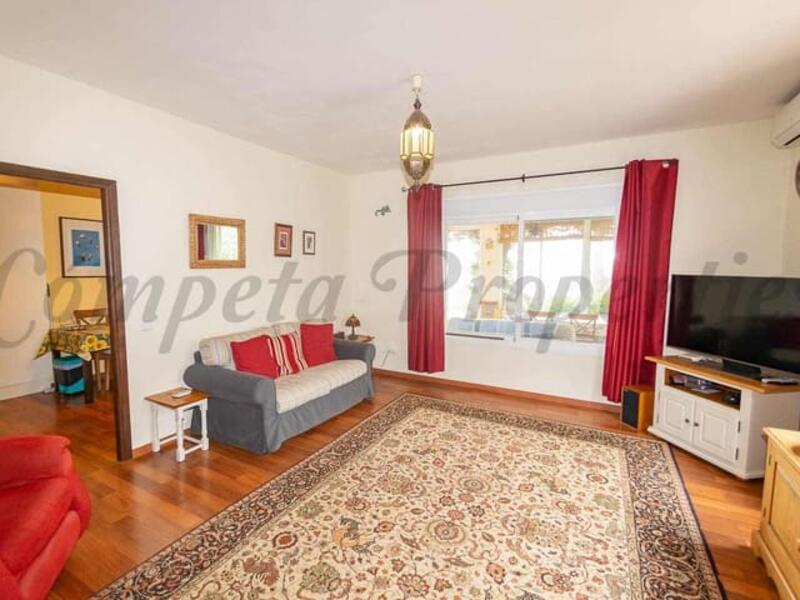 2 bedroom Country House for sale