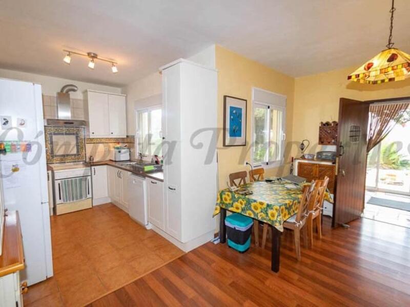 2 bedroom Country House for sale