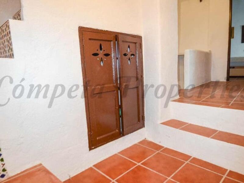 3 bedroom Townhouse for sale