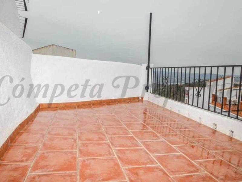 3 bedroom Townhouse for sale