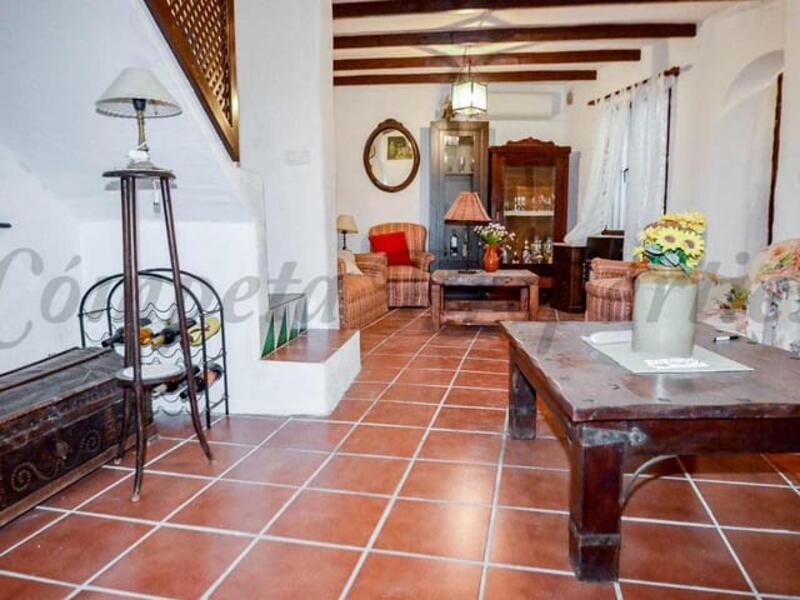 3 bedroom Townhouse for sale