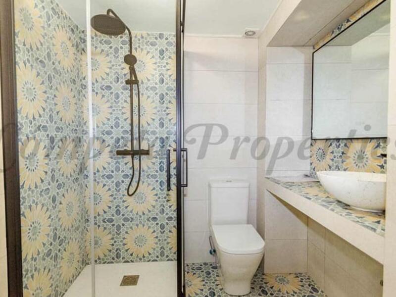 2 bedroom Townhouse for sale