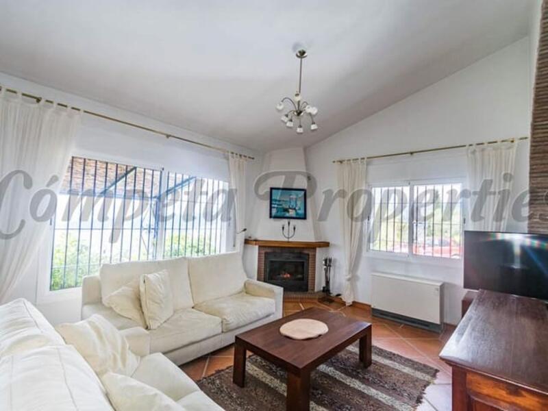 2 slaapkamer Villa Te koop 2 slaapkamer Villa Te koop