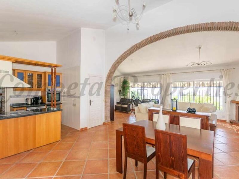 2 slaapkamer Villa Te koop 2 slaapkamer Villa Te koop