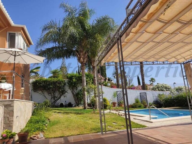 3 bedroom Townhouse for sale