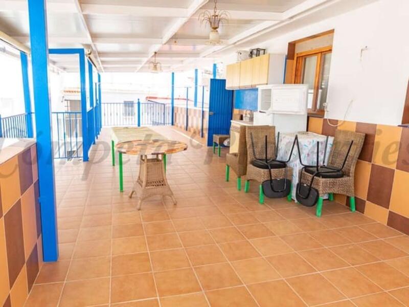 6 chambre Maison de Ville à louer à long terme 6 chambre Maison de Ville à louer à long terme