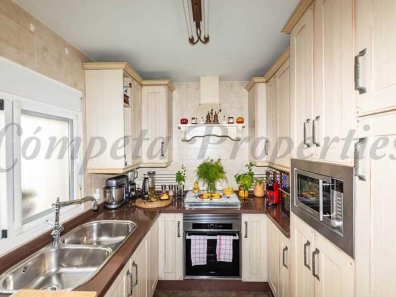 3 спальная комната городская тюрьма продается 3 спальная комната городская тюрьма продается