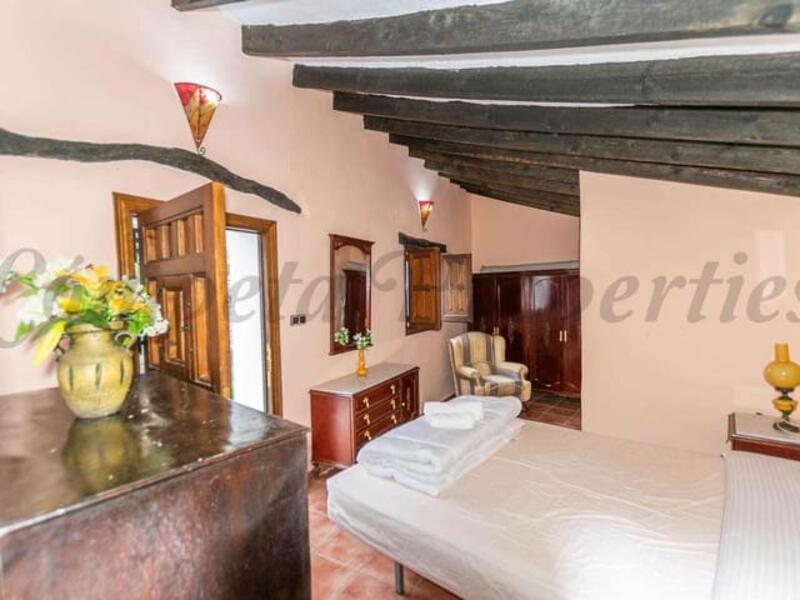 3 bedroom Townhouse for sale