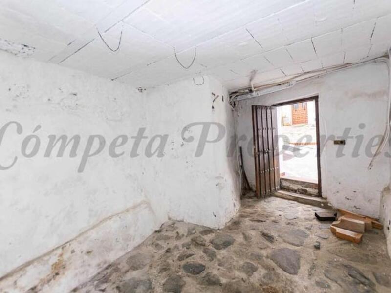 3 bedroom Townhouse for sale