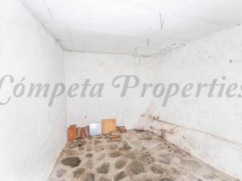 3 bedroom Townhouse for sale