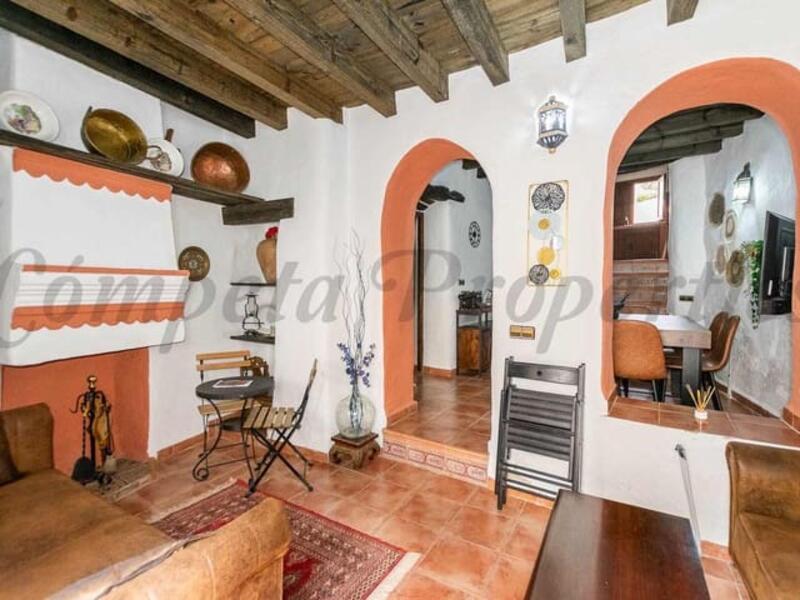 3 bedroom Townhouse for sale