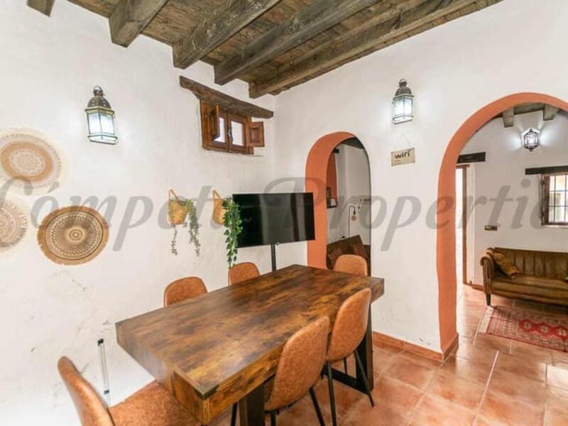 3 bedroom Townhouse for sale