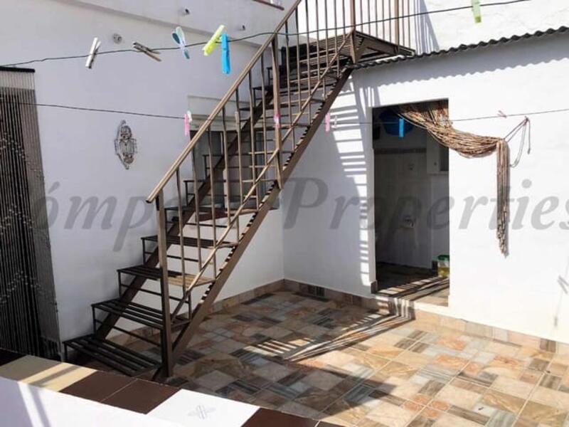3 bedroom Townhouse for sale