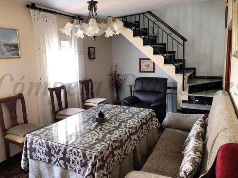 3 bedroom Townhouse for sale