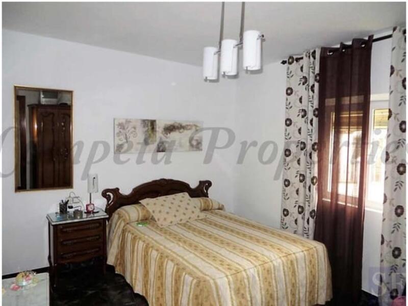 3 bedroom Townhouse for sale