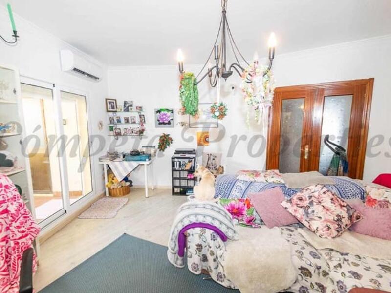 3 soverom Leilighet til salgs 3 soverom Leilighet til salgs