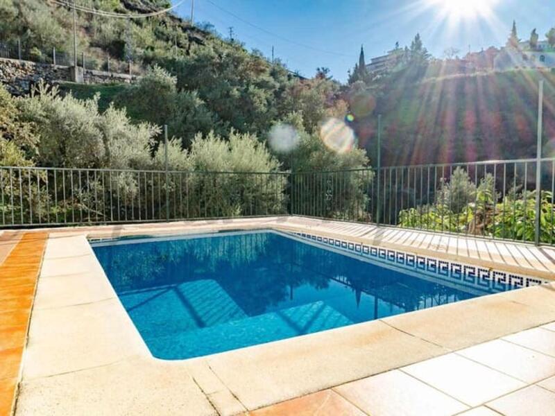 3 bedroom Townhouse for sale