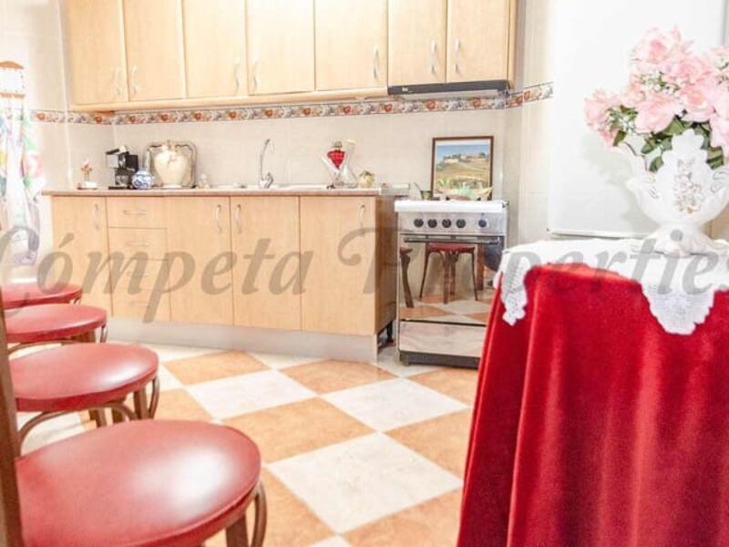 3 bedroom Townhouse for sale