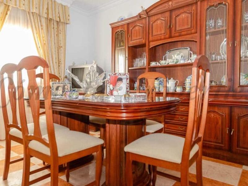 3 bedroom Townhouse for sale