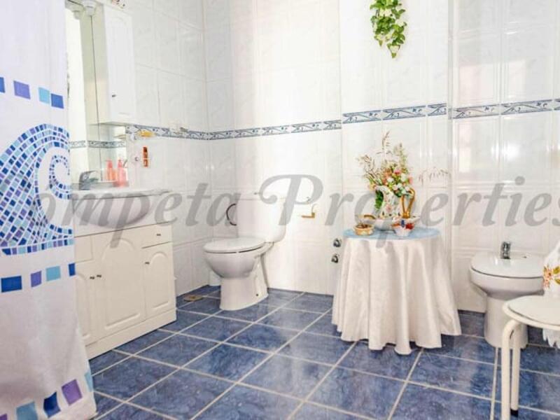 3 bedroom Townhouse for sale