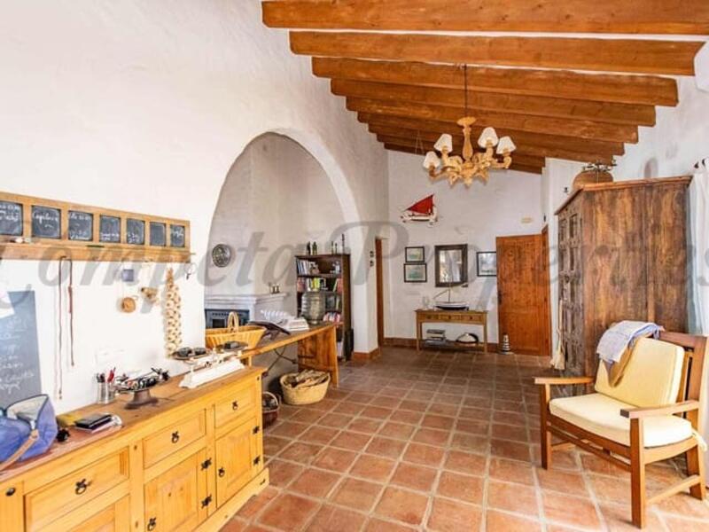 5 bedroom Villa for sale