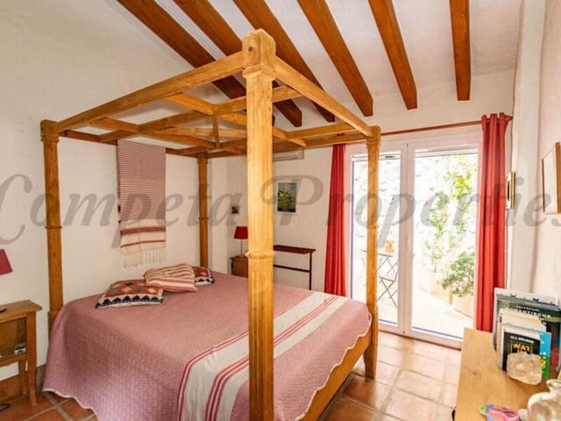 5 bedroom Villa for sale