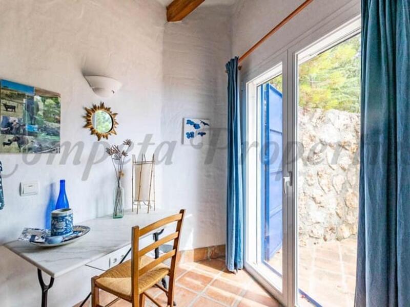 5 bedroom Villa for sale