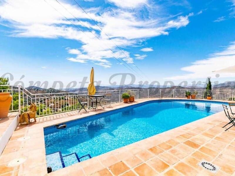 5 bedroom Villa for sale