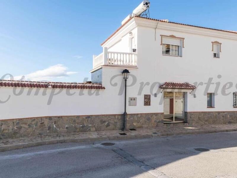 Commercial Property for sale in Canillas de Albaida, Málaga Commercial Property for sale in Canillas de Albaida, Málaga