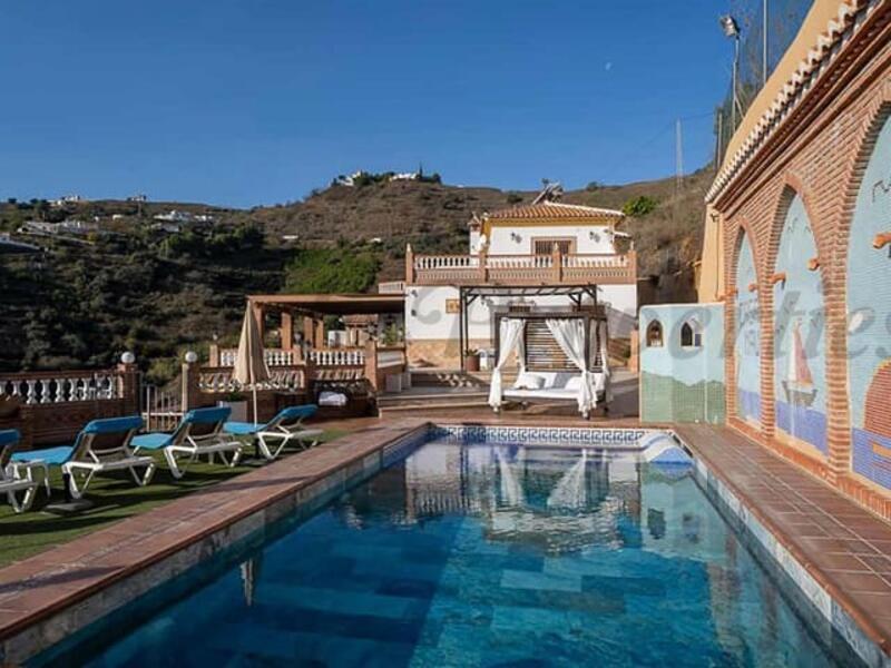 Country House for Long Term Rent in Torrox, Málaga